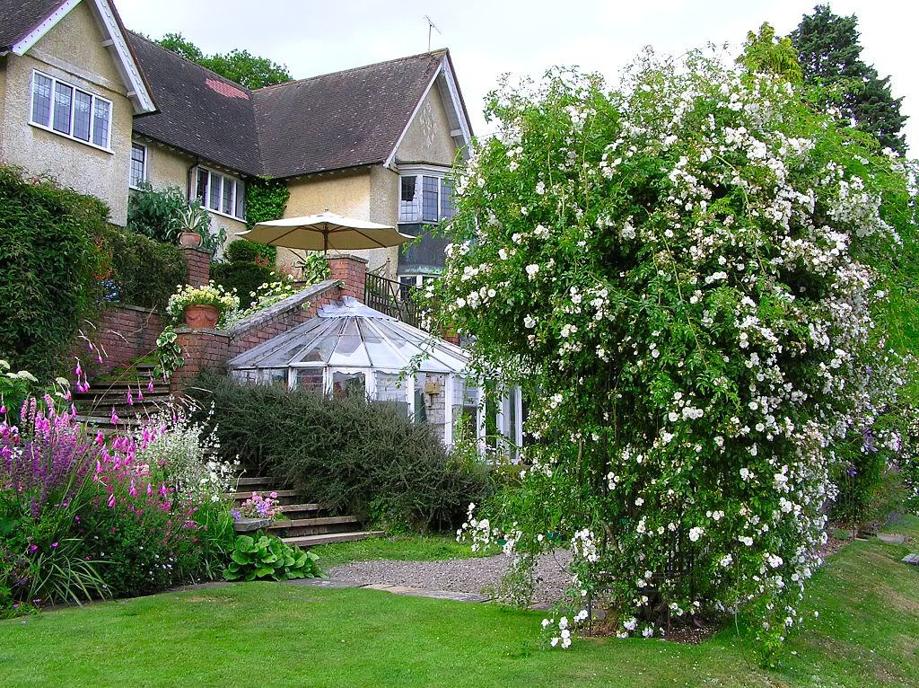 Phong thủy nhà vườn và cách bố trí sân vườn 